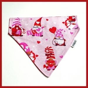 🐶 3 for $15 * Pablos Valentines Over The Collar Dog Bandana